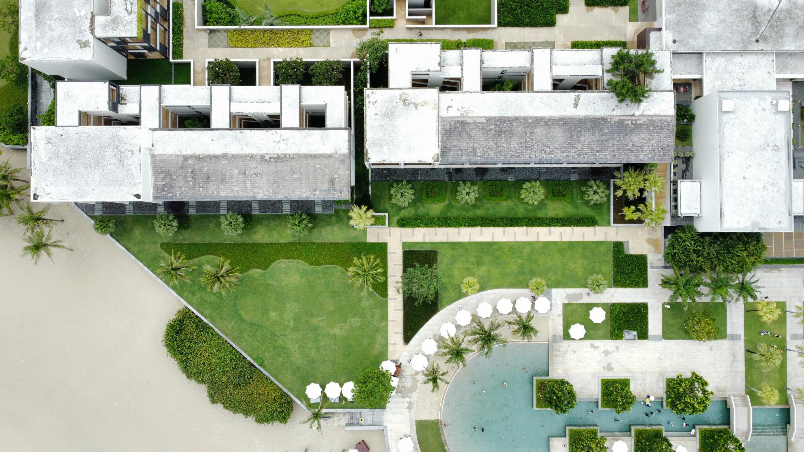 Đưa điện mặt trời vào vận hành resort 5 sao: Bài toán năng lượng phía sau trải nghiệm nghỉ dưỡng